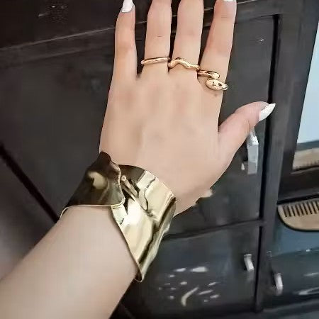 Amorpankhi Jewels Gold-Plated Cuff Bracelet